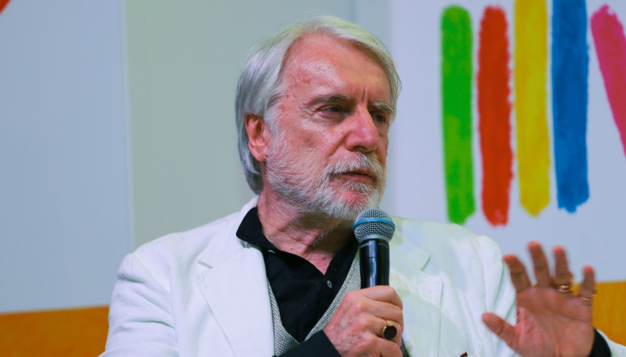 https://wips.plug.it/cips/notizie.virgilio.it/cms/2025/07/paolo-crepet.jpg