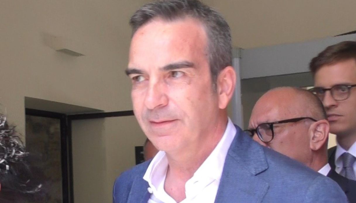 https://wips.plug.it/cips/notizie.virgilio.it/cms/2025/07/roberto-occhiuto-calabria-1.jpg
