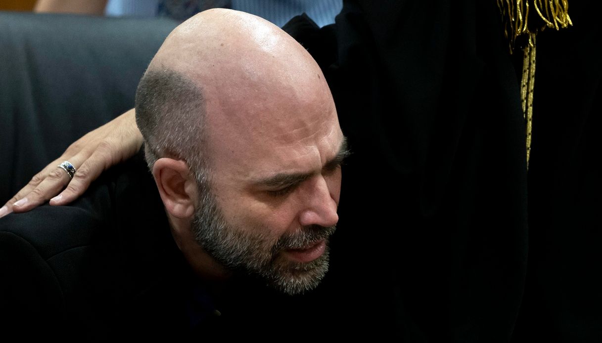 Saviano in lacrime dopo la condanna del boss