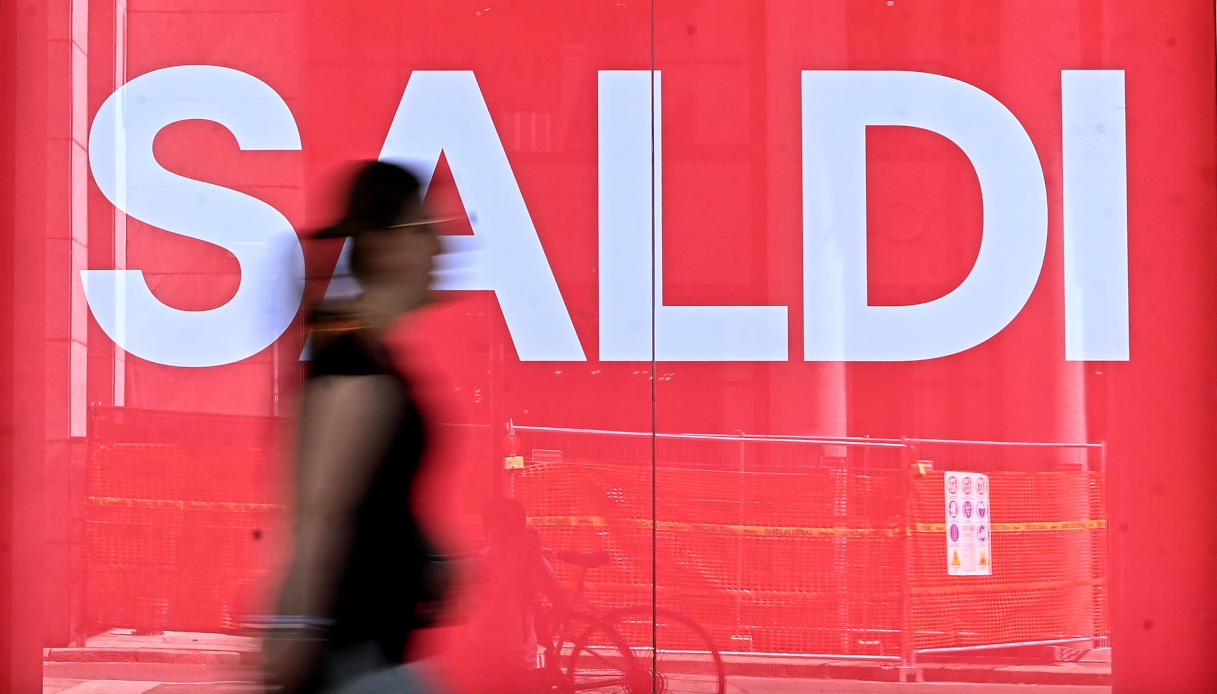 https://wips.plug.it/cips/notizie.virgilio.it/cms/2025/07/saldi-estivi-2025-calendario.jpg