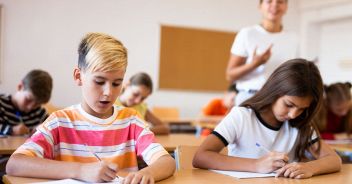 scuola-elementare-aperta-in-estate