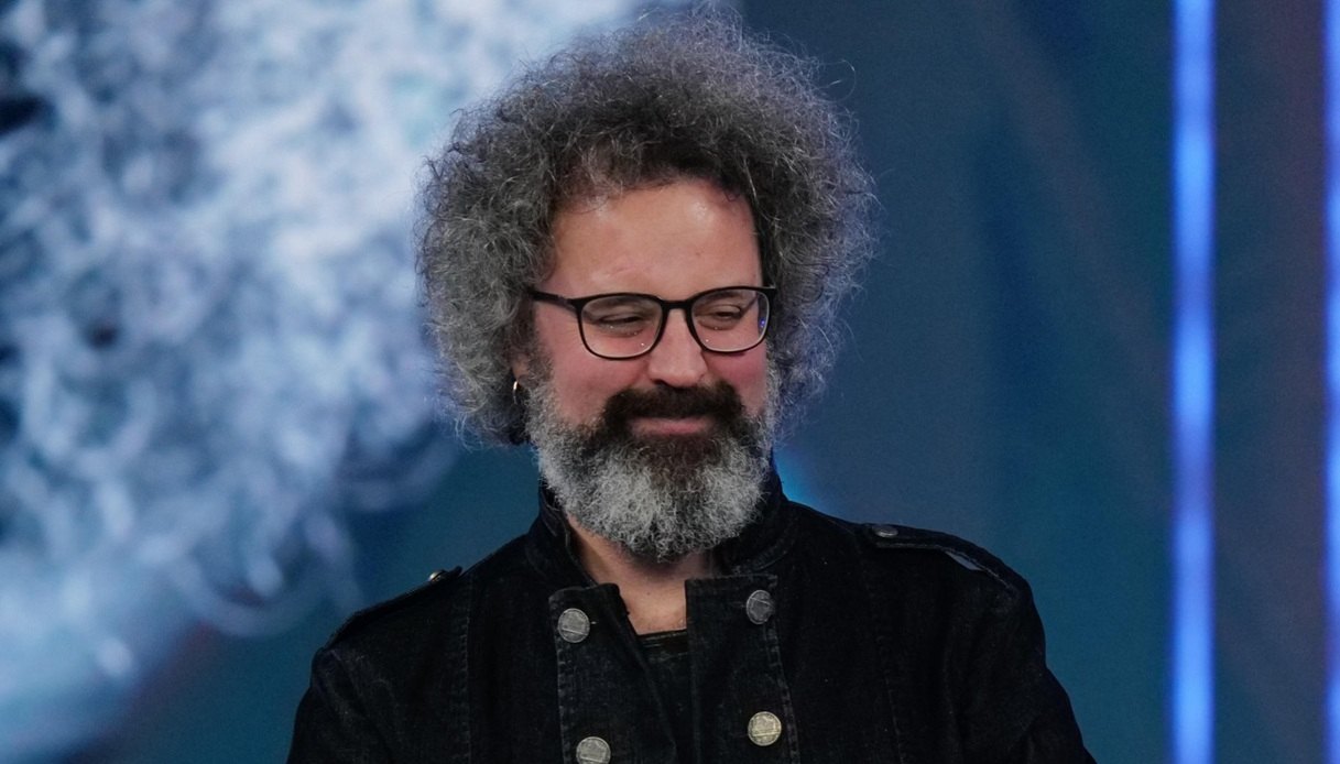 Simone Cristicchi ferma il tour