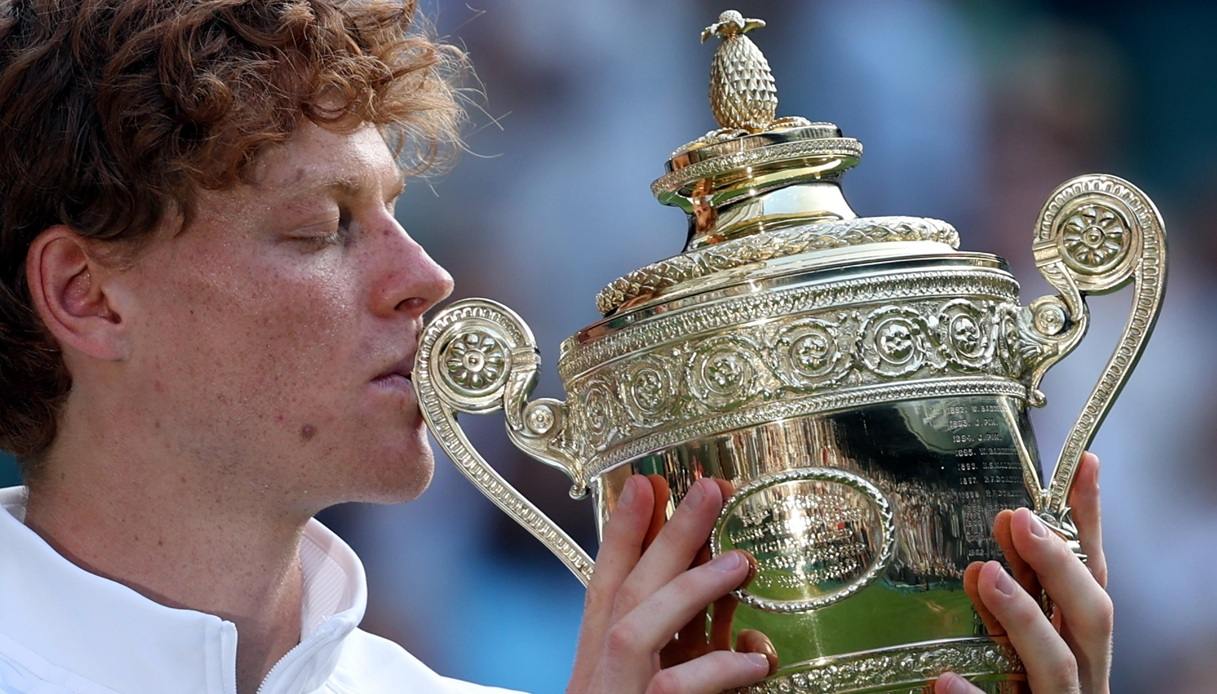 Sinner trionfa a Wimbledon