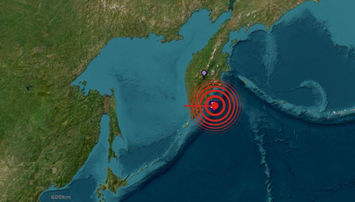 https://wips.plug.it/cips/notizie.virgilio.it/cms/2025/07/terremoto-russia-kamchatka.jpg