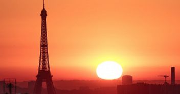 torre-eiffel-chiusa-caldo-parigi