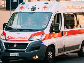 Bimbi intossicati dal cloro in piscina a Vicenza, malori dopo le perdite nella vasca: in 6 in Pronto Soccorso