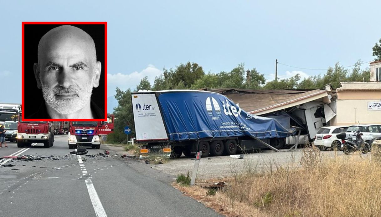Schianto fra auto e tir sull