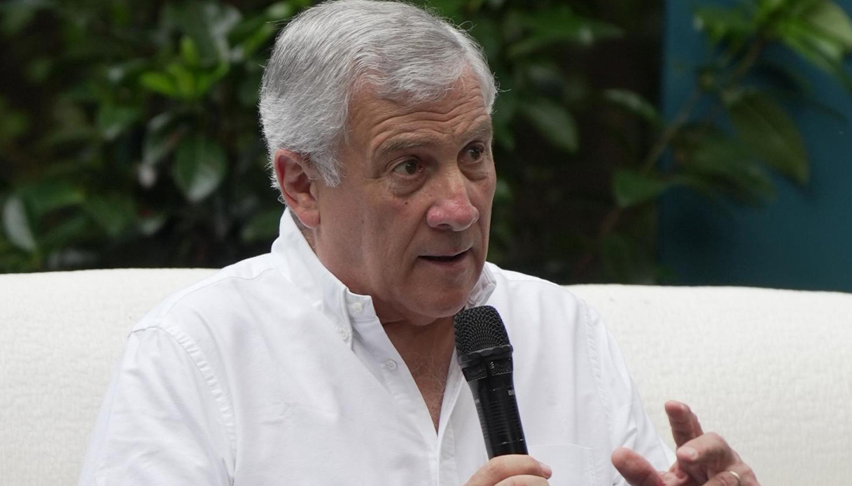 https://wips.plug.it/cips/notizie.virgilio.it/cms/2025/08/antonio-tajani-genocidio-gaza-israele.jpg