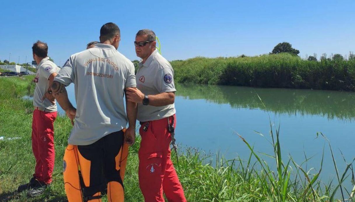 Auto cade nel fiume a Jesolo