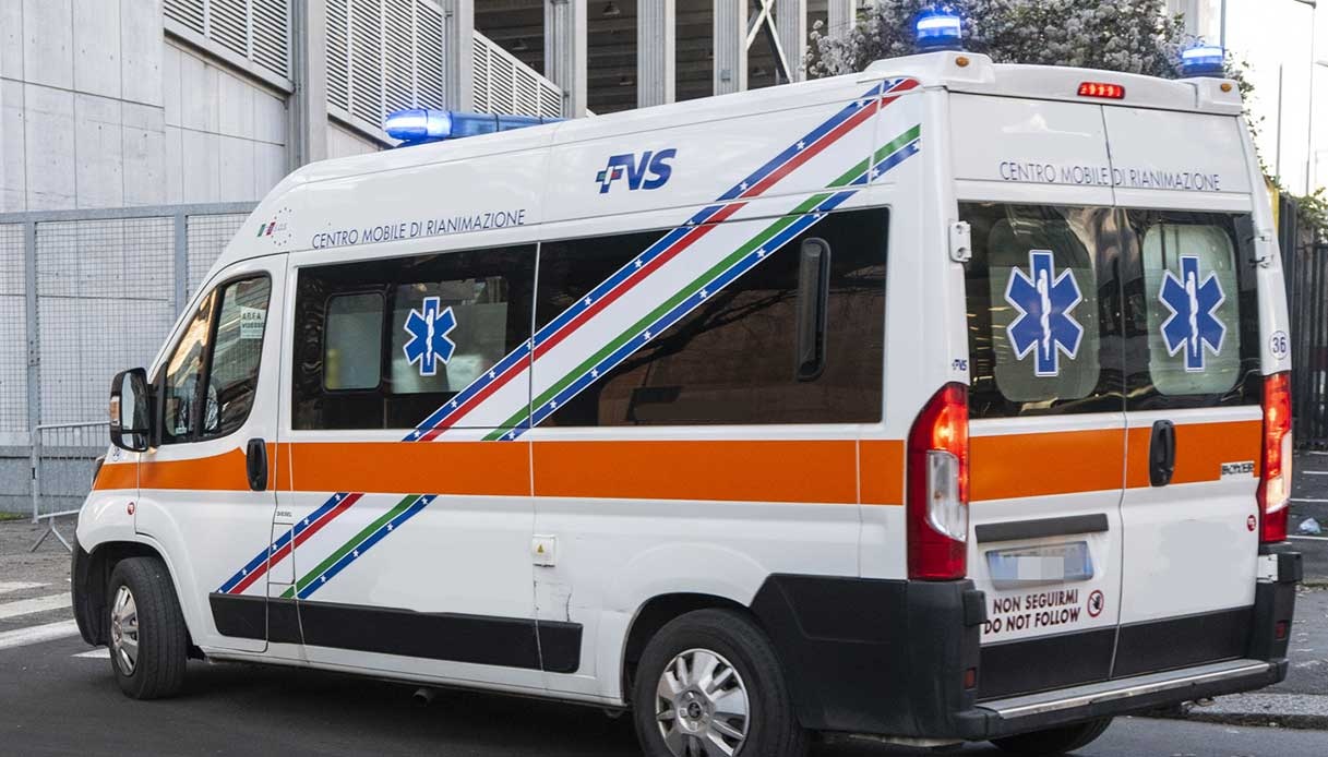https://wips.plug.it/cips/notizie.virgilio.it/cms/2025/08/cagliari-esplosione-feriti.jpg