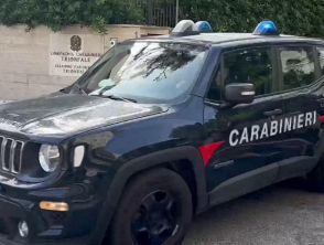 Esperto di truffe agli anziani di soli 16 anni arrestato a Ischia, due giorni prima stesso reato a Roma