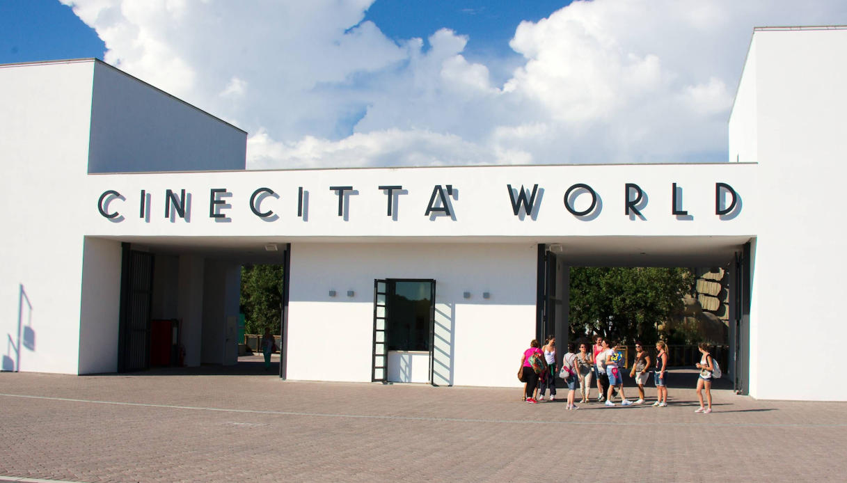 montagne russe cinecitt&agrave; world