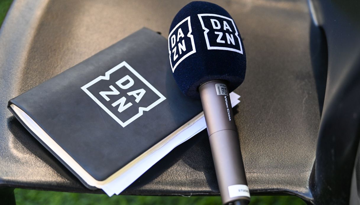 https://wips.plug.it/cips/notizie.virgilio.it/cms/2025/08/dazn.jpg