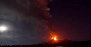 Eruzione Etna allarme