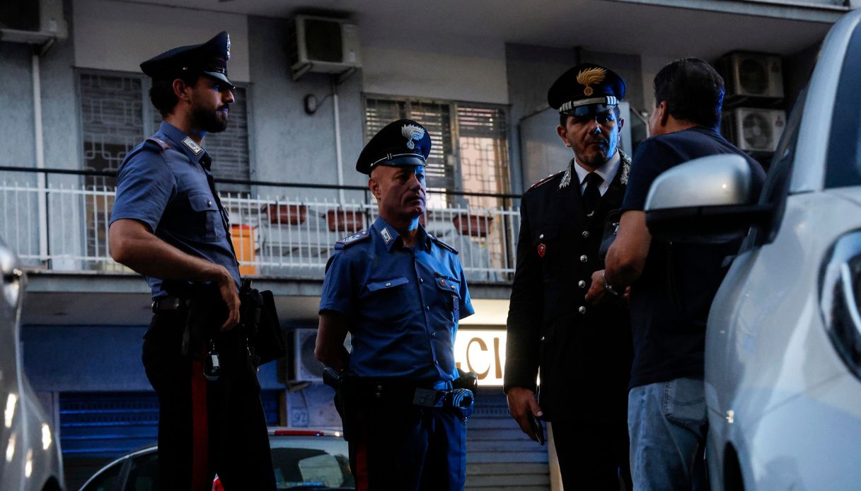 Femminicidio a Montecorvino Rovella, Salerno, 47enne strangolata in casa dall’ex compagno ora in fuga Femminicidio a Montecorvino Rovella, Salerno, 47enne strangolata in casa dall’ex compagno ora in fuga