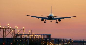 figlio-passaporto-aeroporto-1