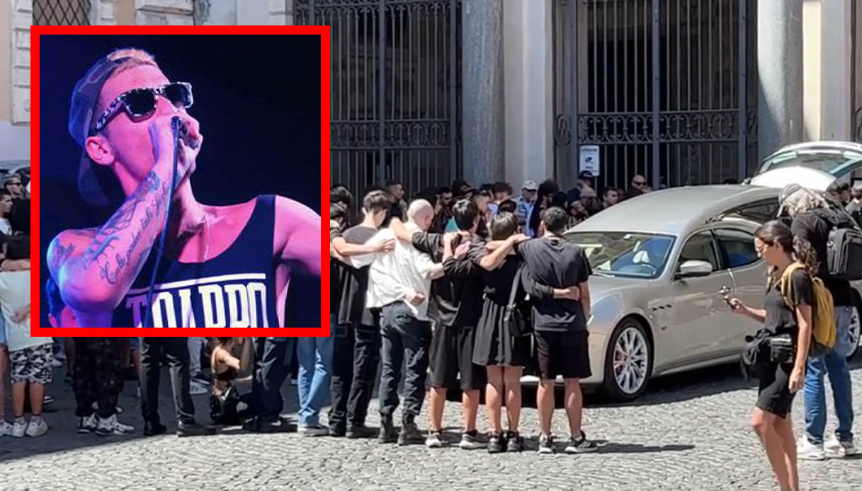 https://wips.plug.it/cips/notizie.virgilio.it/cms/2025/08/funerali-jesto-rapper.jpg