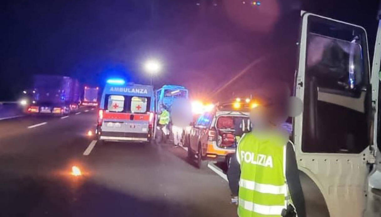 https://wips.plug.it/cips/notizie.virgilio.it/cms/2025/08/incidente-gorizia-a34-morta-madre.jpg