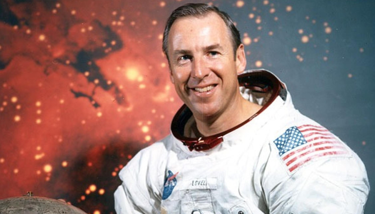 https://wips.plug.it/cips/notizie.virgilio.it/cms/2025/08/jim-lovell-astronauta-morto.png