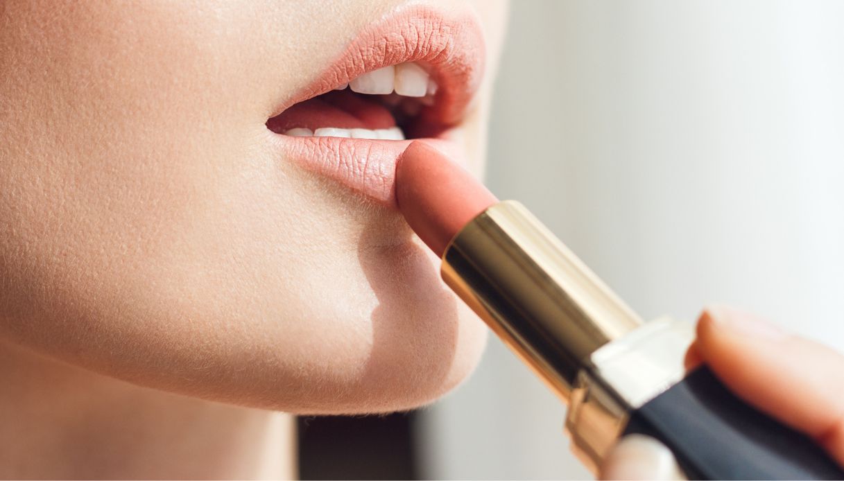 https://wips.plug.it/cips/notizie.virgilio.it/cms/2025/08/louis-vuitton-make-up.jpg