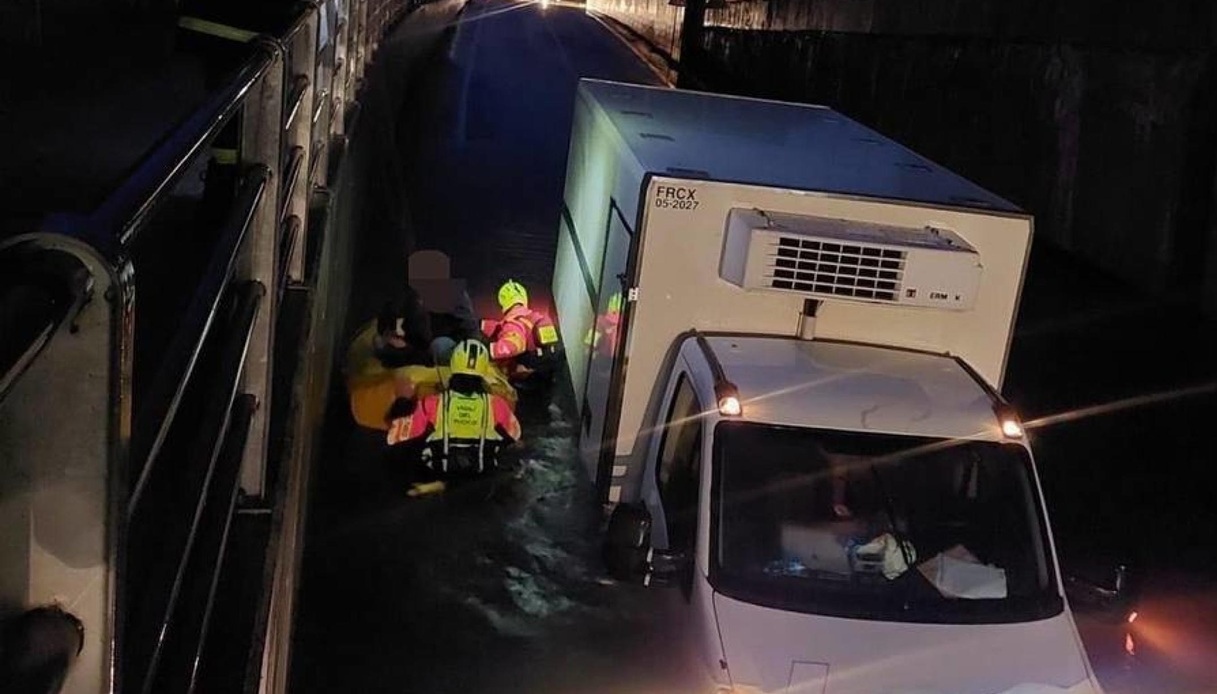 Maltempo in Veneto e situazione critica a Venezia, città allagata e appello del sindaco Maltempo in Veneto e situazione critica a Venezia, città allagata e appello del sindaco