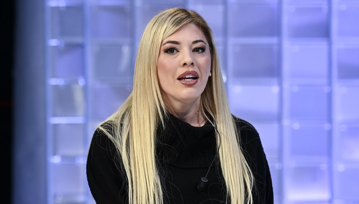 https://wips.plug.it/cips/notizie.virgilio.it/cms/2025/08/maria-rosaria-boccia.jpg