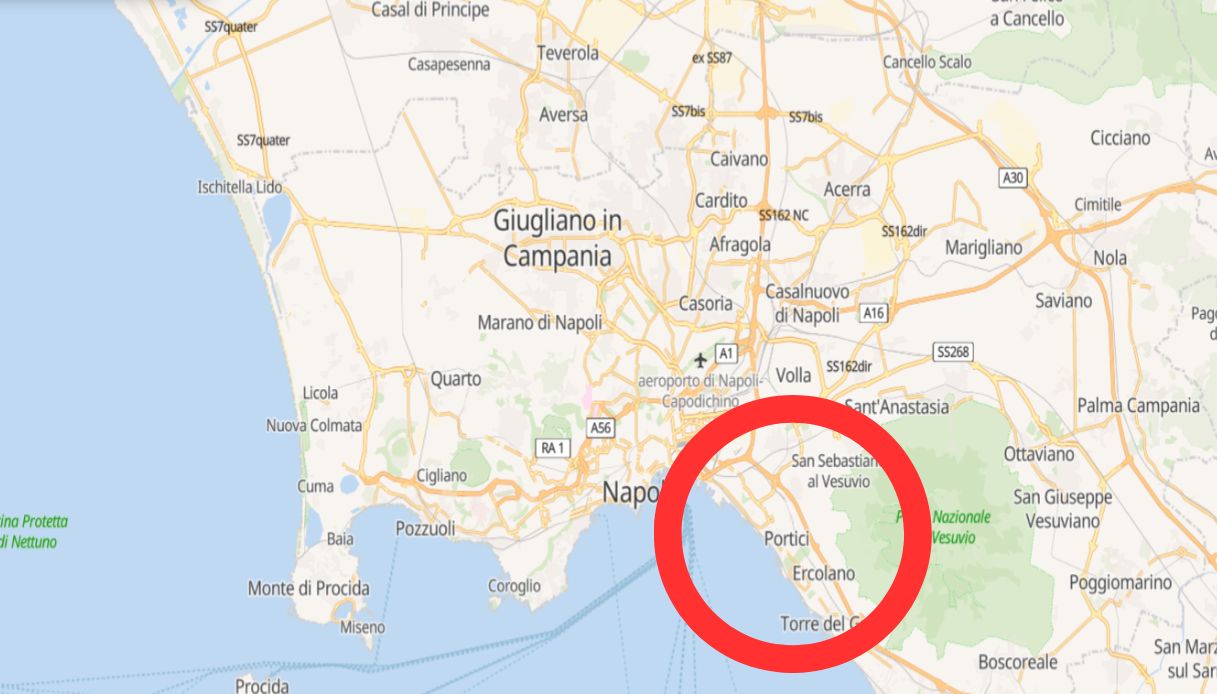 nonno arrestato violenza sessuale nipoti Portici