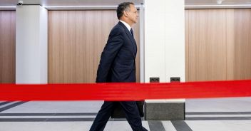 olanda-dimissioni-veldkamp-ministro-esteri-1