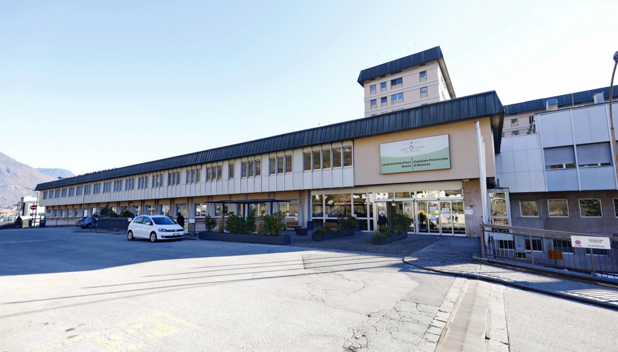 neonati morti in terapia intensiva a bolzano per un infezione ipotesi batterio nel reparto utin