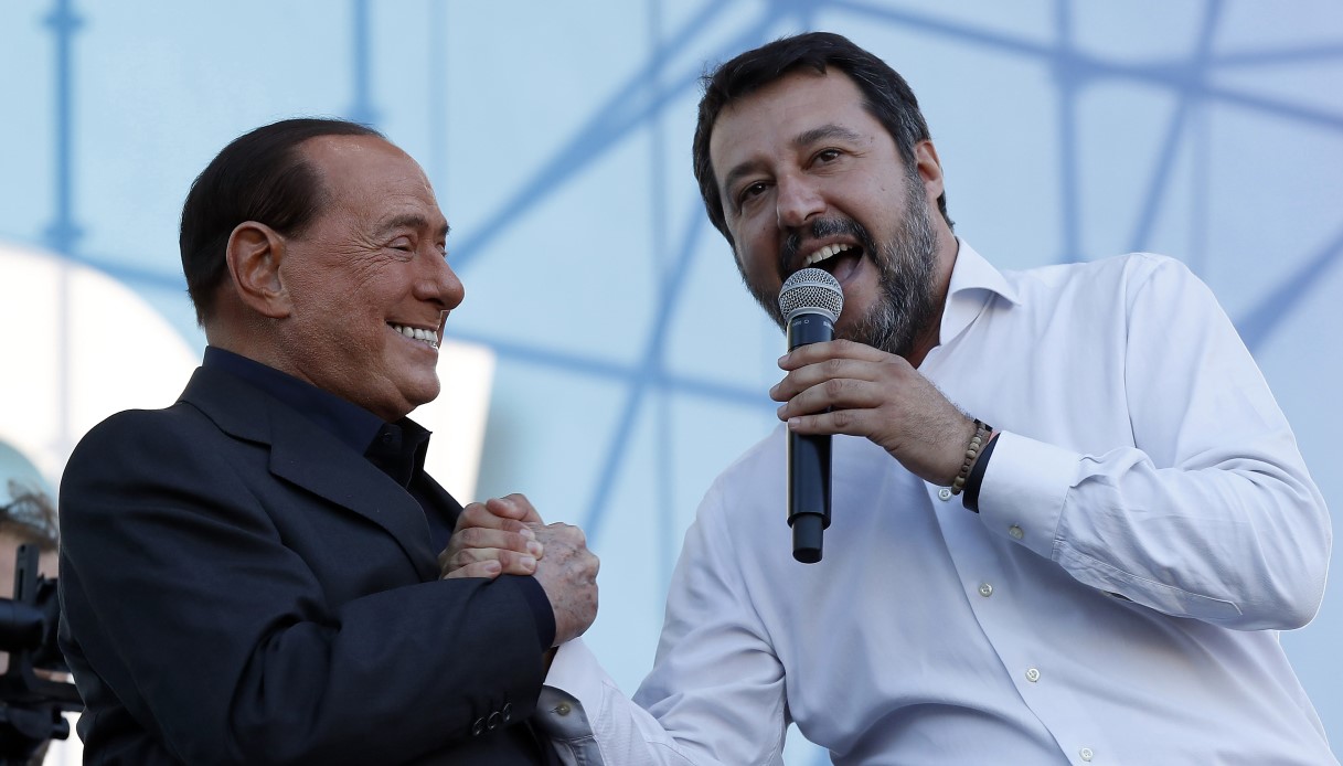 https://wips.plug.it/cips/notizie.virgilio.it/cms/2025/08/ponte-sullo-stretto-di-messina-berlusconi-salvini.jpg