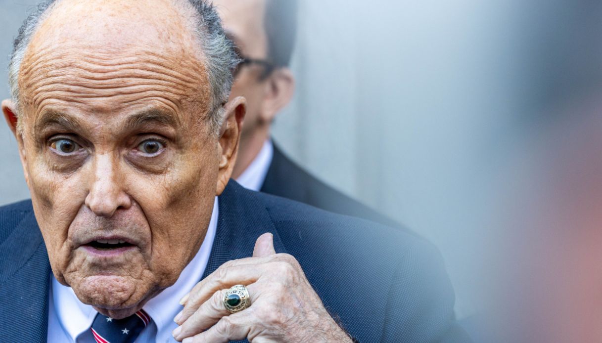 https://wips.plug.it/cips/notizie.virgilio.it/cms/2025/08/rudy-giuliani.jpg