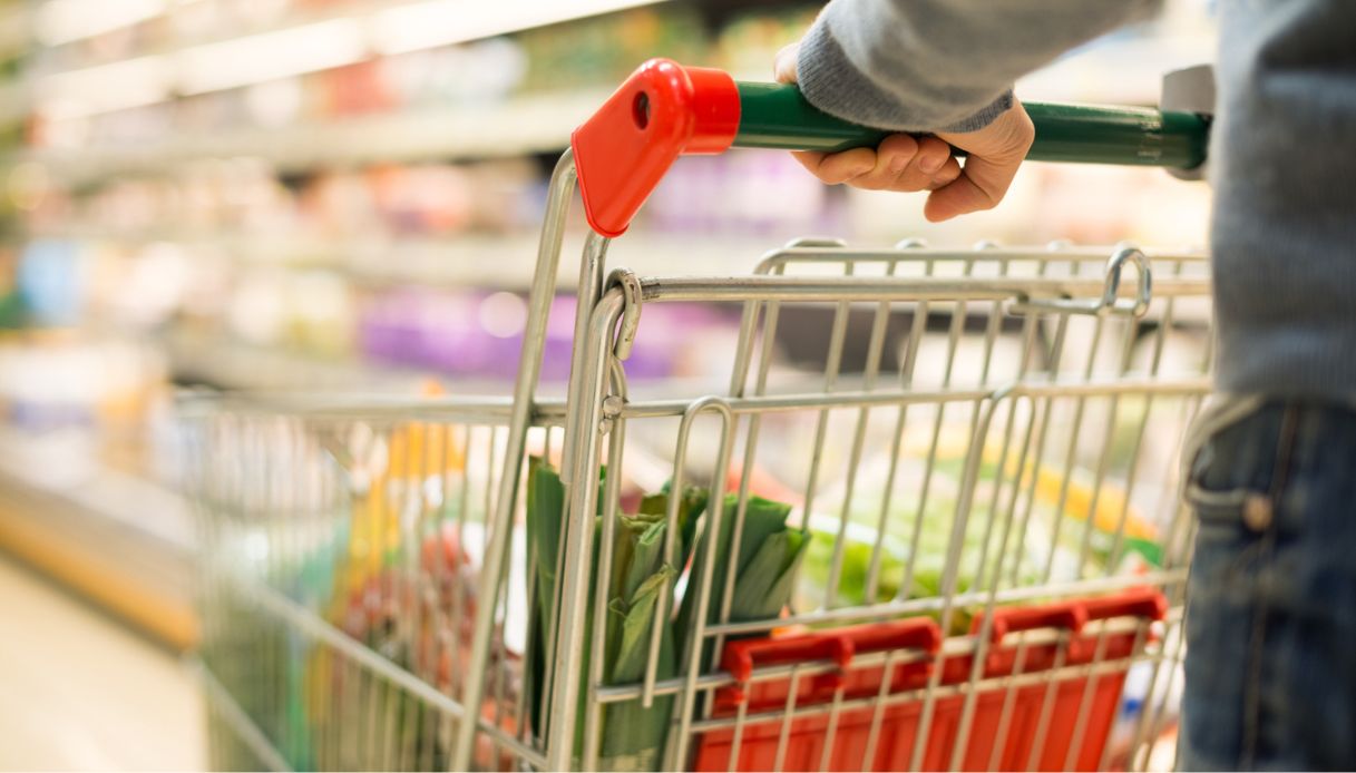 https://wips.plug.it/cips/notizie.virgilio.it/cms/2025/08/supermercati-ferragosto-2025.jpg