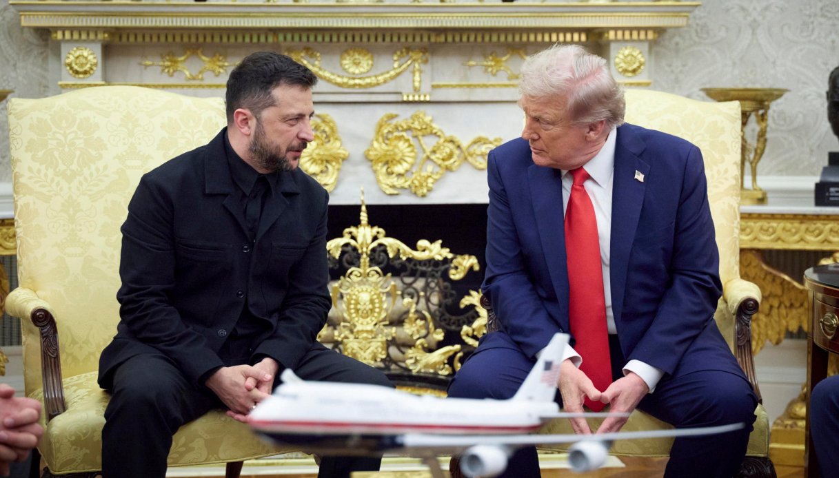 https://wips.plug.it/cips/notizie.virgilio.it/cms/2025/08/trump-ucraina-jet.jpg