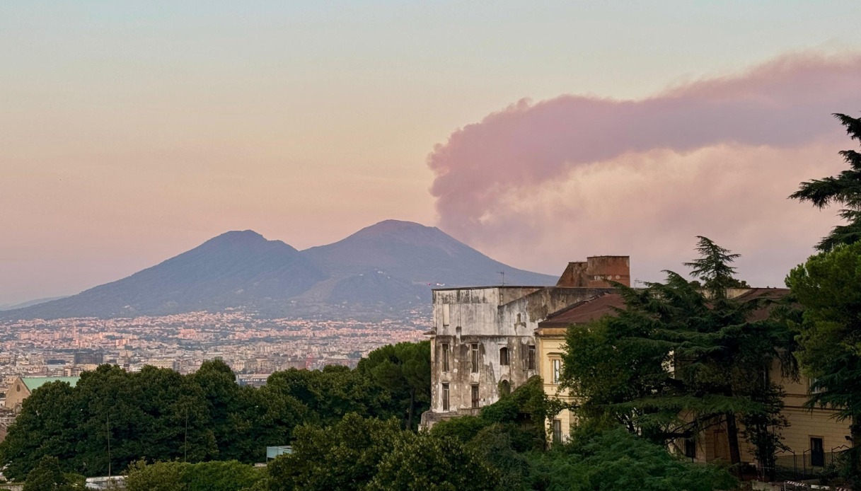 Vesuvio in fiamme per l Vesuvio in fiamme per l
