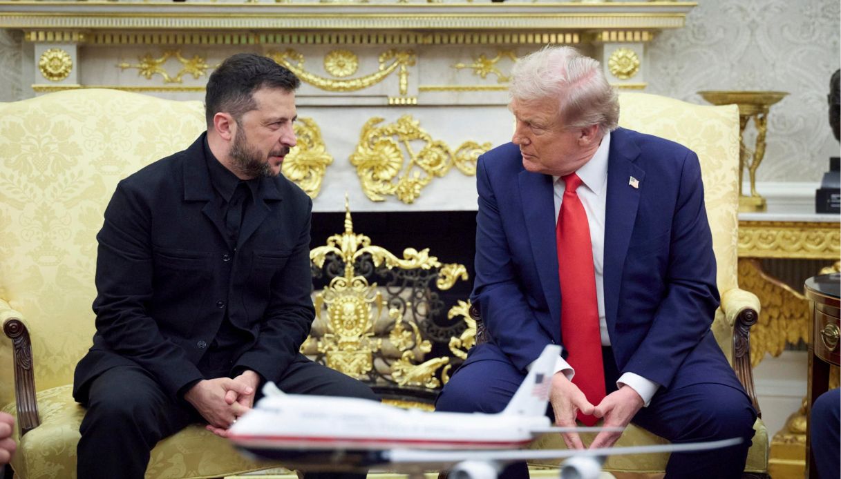 https://wips.plug.it/cips/notizie.virgilio.it/cms/2025/08/zelensky-trump.jpg