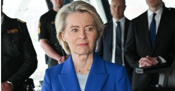 aereo-von-der-leyen-russia