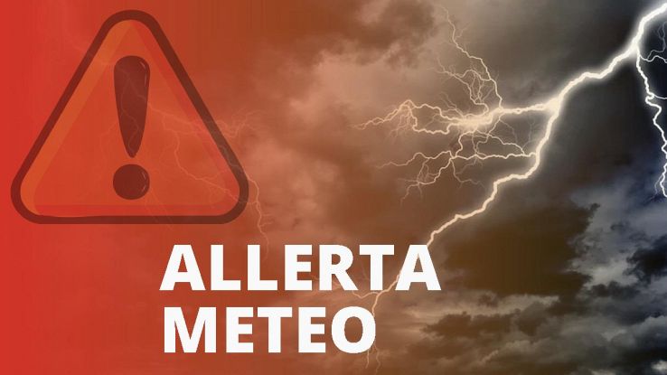 Allerta meteo su Roma e Lazio, il maltempo si aggrava su quasi tutto il territorio: attesi pioggia e rovesci Allerta meteo su Roma e Lazio, il maltempo si aggrava su quasi tutto il territorio: attesi pioggia e rovesci