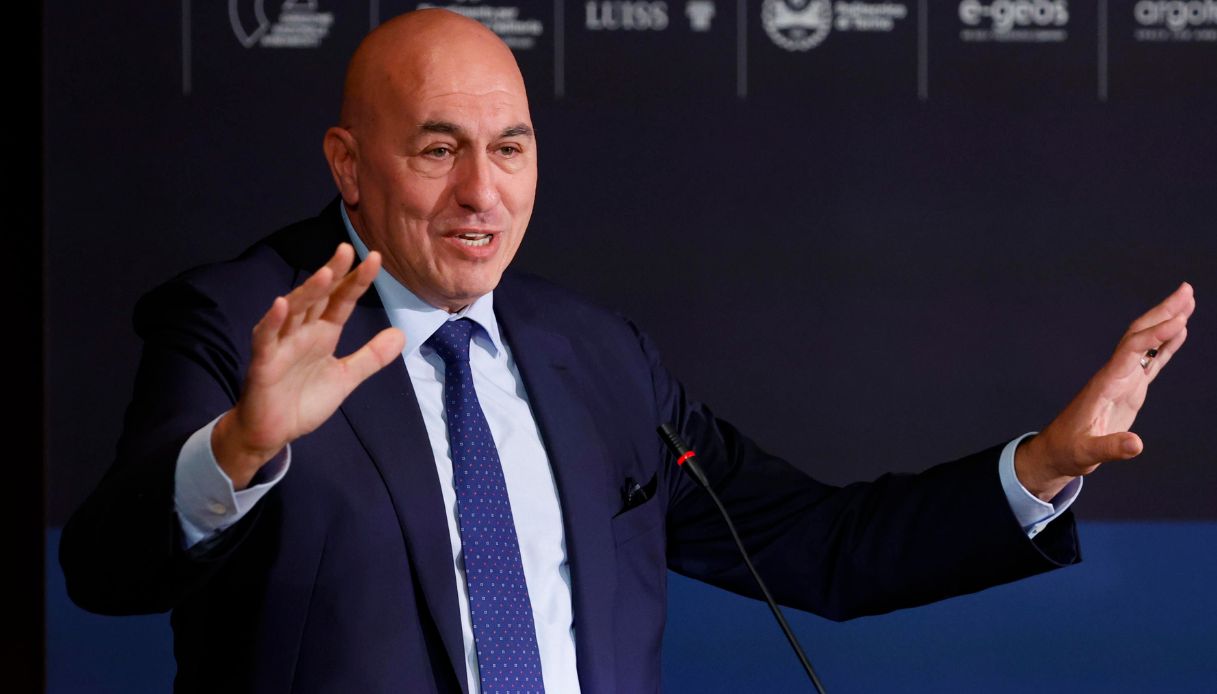 https://wips.plug.it/cips/notizie.virgilio.it/cms/2025/09/attacco-global-sumud-flotilla-crosetto.jpg