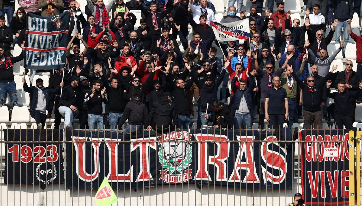 crotone nel mirino della ndrangheta club in amministrazione giudiziaria per un anno cosa significa