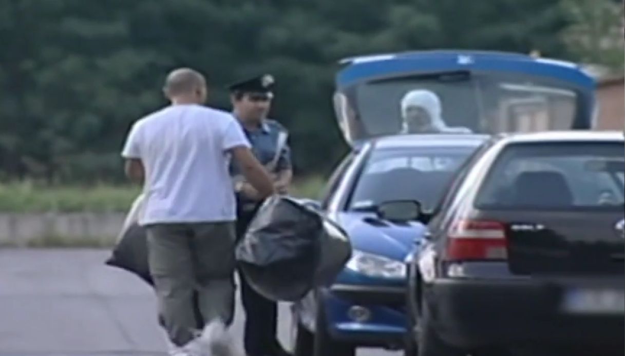 https://wips.plug.it/cips/notizie.virgilio.it/cms/2025/09/delitto-di-garlasco-incidente-probatorio-impronte-spazzature.jpg