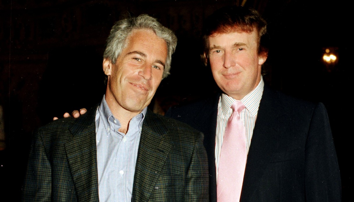 https://wips.plug.it/cips/notizie.virgilio.it/cms/2025/09/donald-trump-jeffrey-epstein-biglietto-auguri-compleanno.jpg