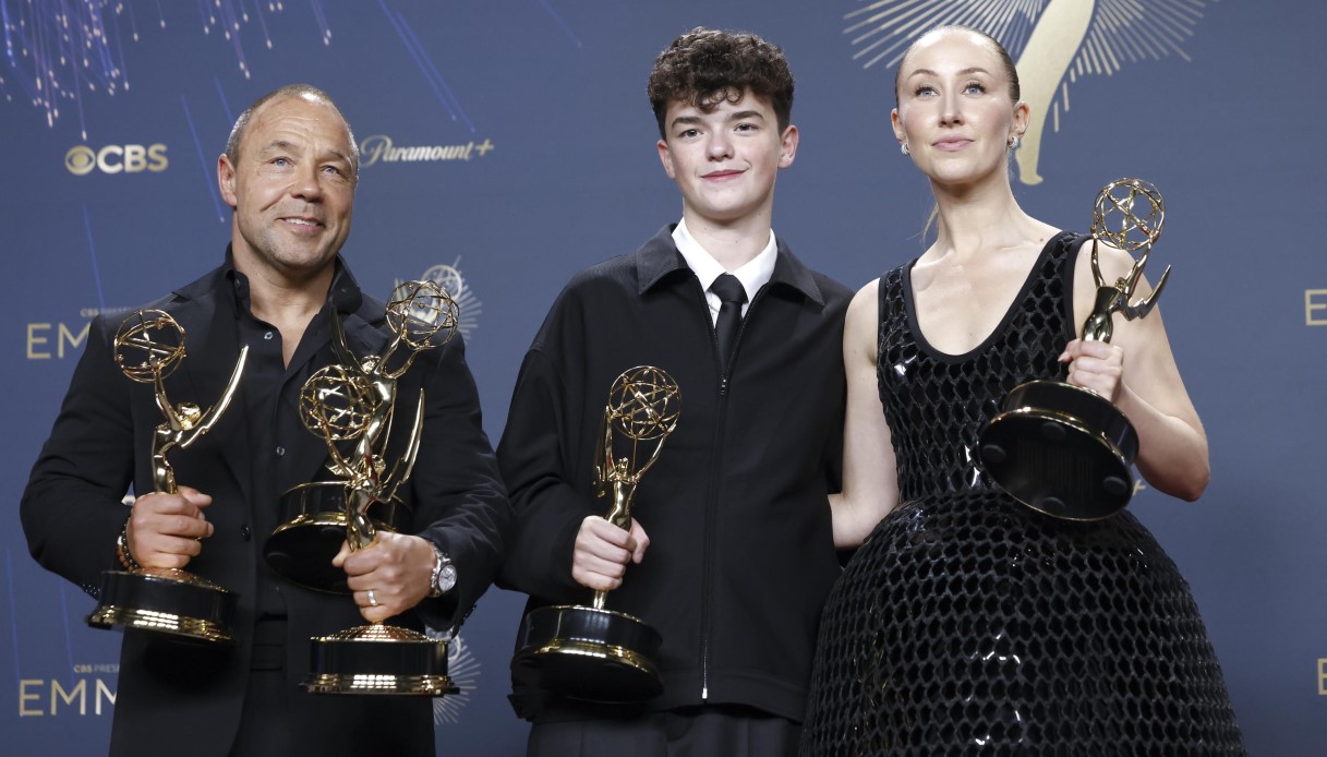 https://wips.plug.it/cips/notizie.virgilio.it/cms/2025/09/emmy-awards-2025-adolescence-the-pitt-the-studio.jpg