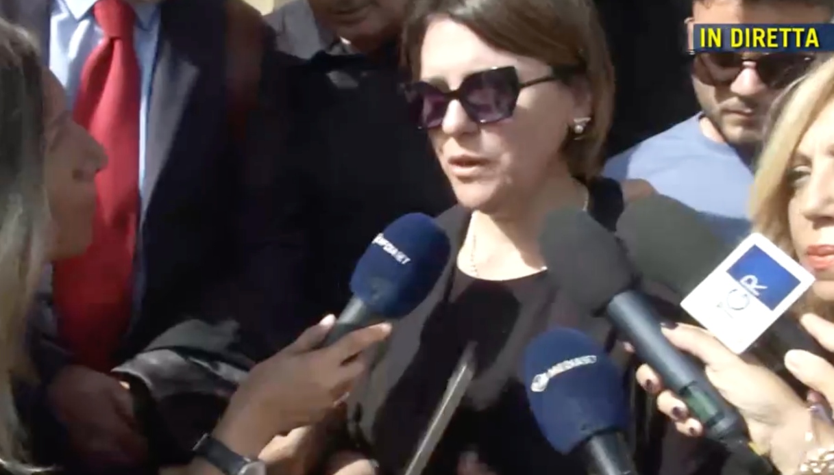 Femminicidio Sara Campanella, i familiari denunciano la madre di Stefano Argentino per favoreggiamento Femminicidio Sara Campanella, i familiari denunciano la madre di Stefano Argentino per favoreggiamento