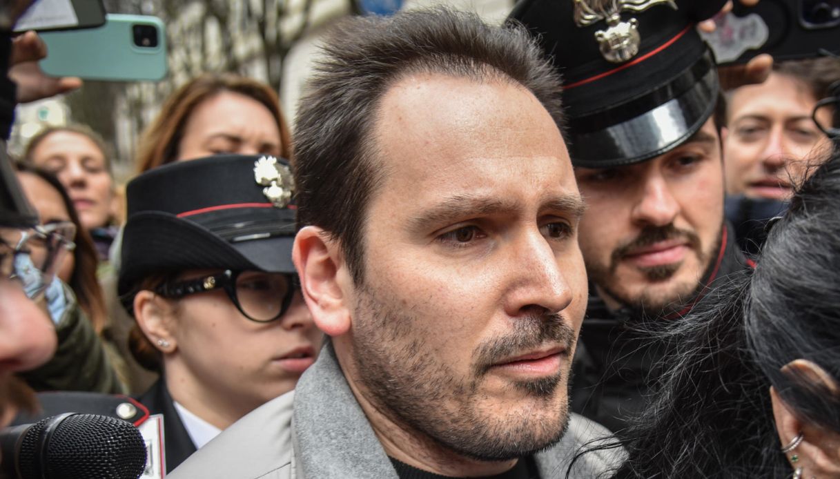 https://wips.plug.it/cips/notizie.virgilio.it/cms/2025/09/garlasco-sempio-garofano.jpg
