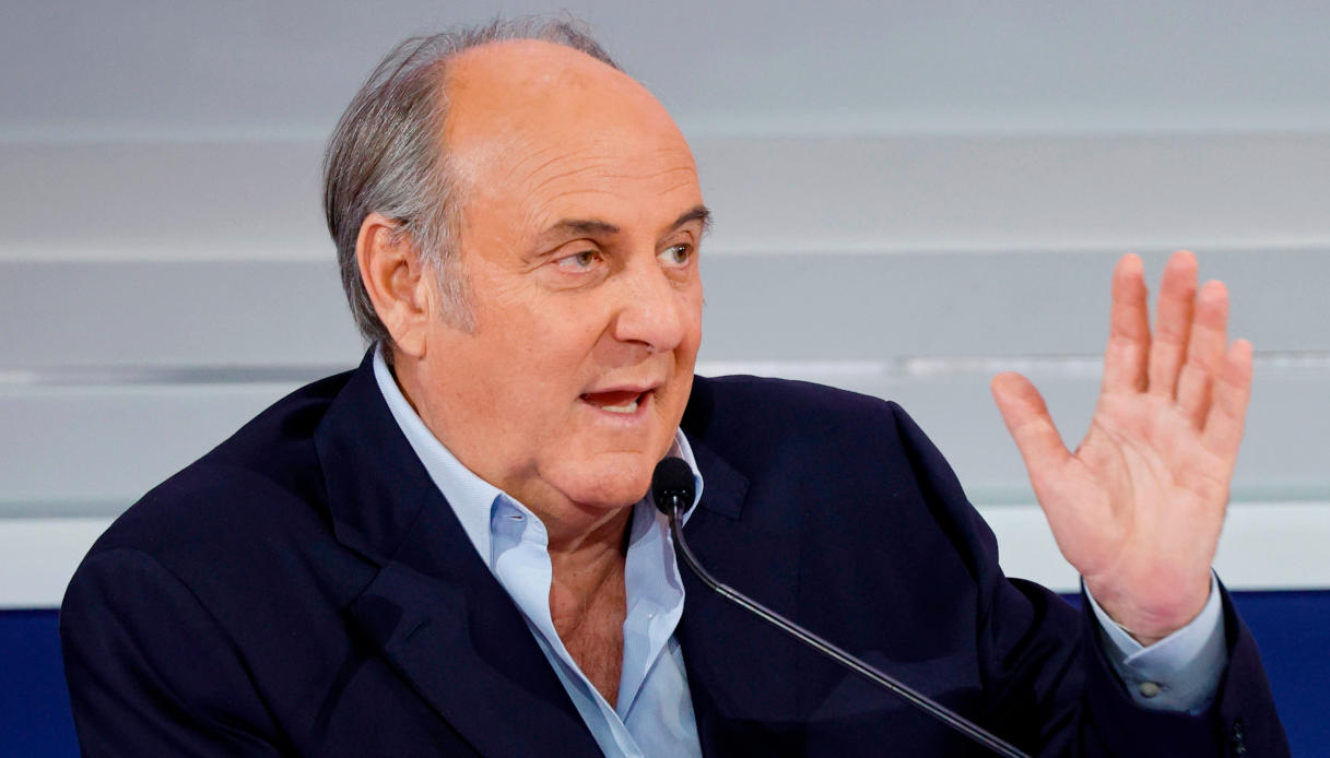 https://wips.plug.it/cips/notizie.virgilio.it/cms/2025/09/gerry-scotti.jpg
