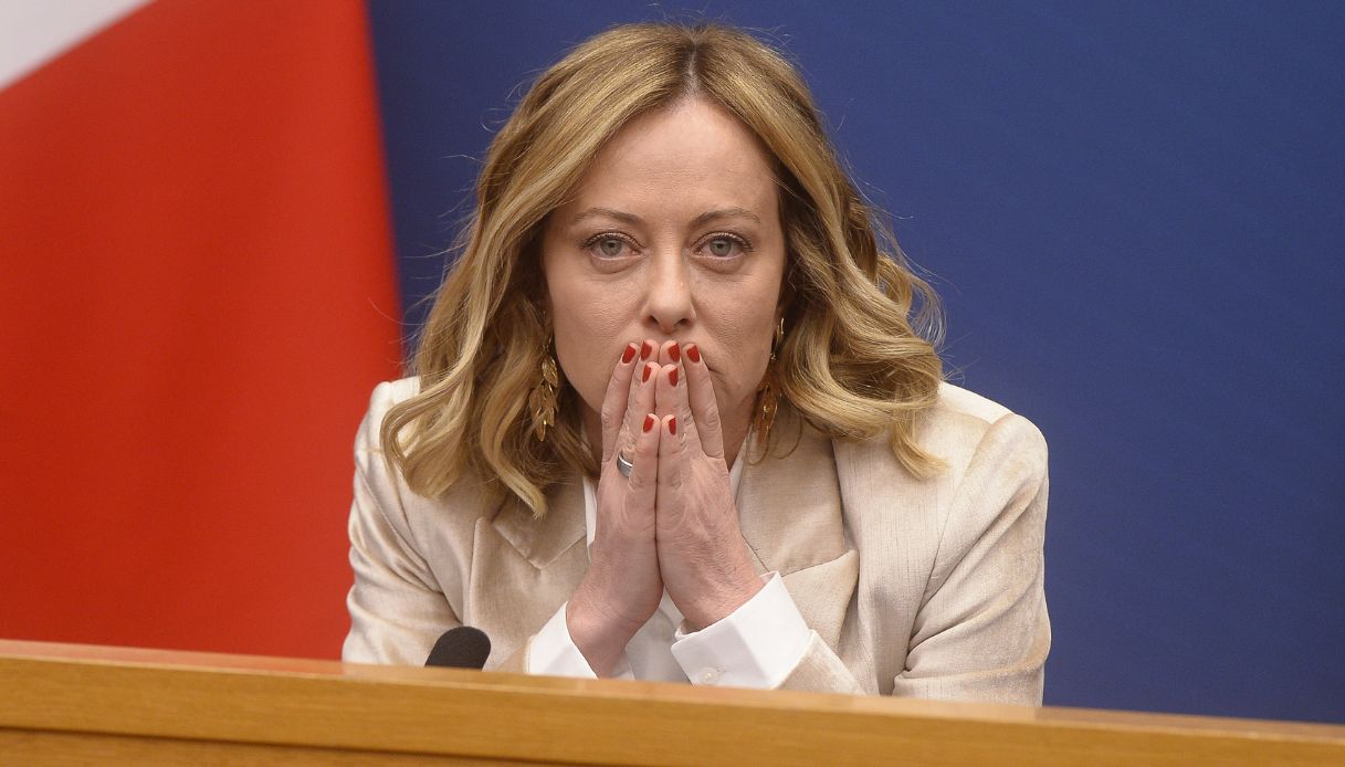 https://wips.plug.it/cips/notizie.virgilio.it/cms/2025/09/giorgia-meloni-charlie-kirk.jpg