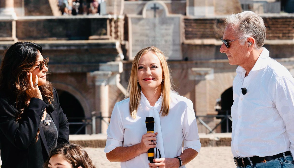 https://wips.plug.it/cips/notizie.virgilio.it/cms/2025/09/giorgia-meloni-domenica-in.jpg