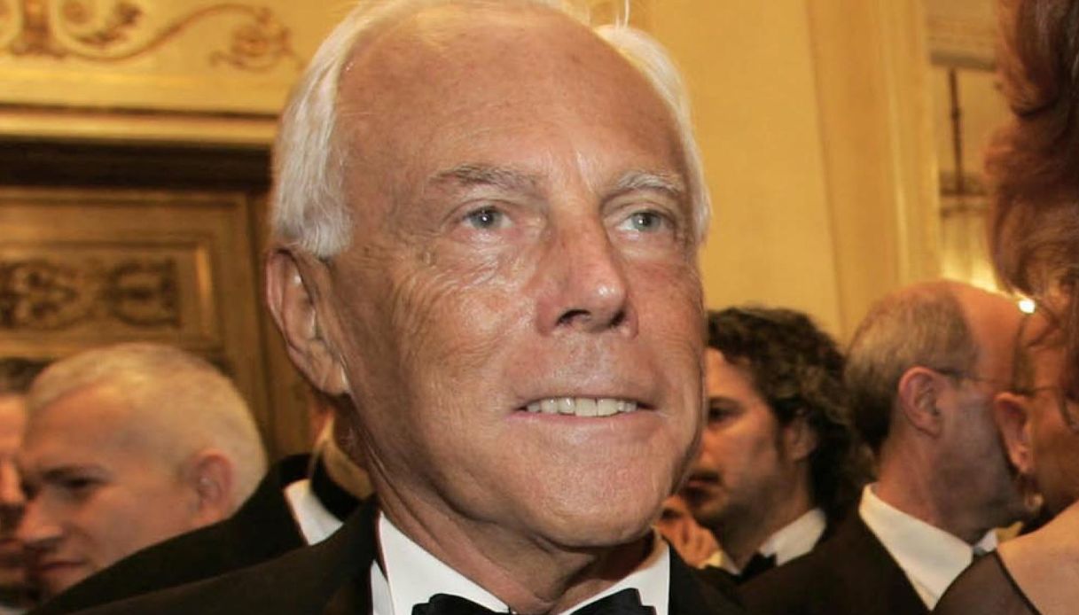 https://wips.plug.it/cips/notizie.virgilio.it/cms/2025/09/giorgio-armani-treccani.jpg