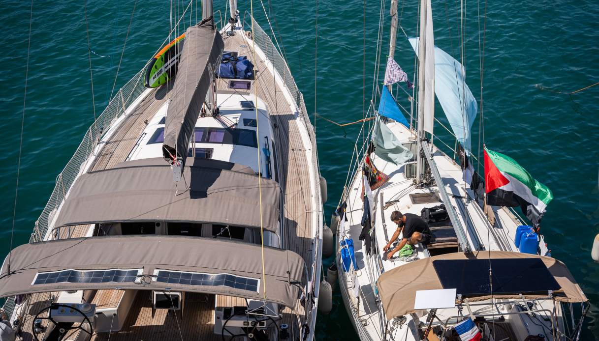 Slitta ancora la partenza di Global Sumud Flotilla dalla Sicilia, nipote di Mandela pronto a salpare da Tunisi