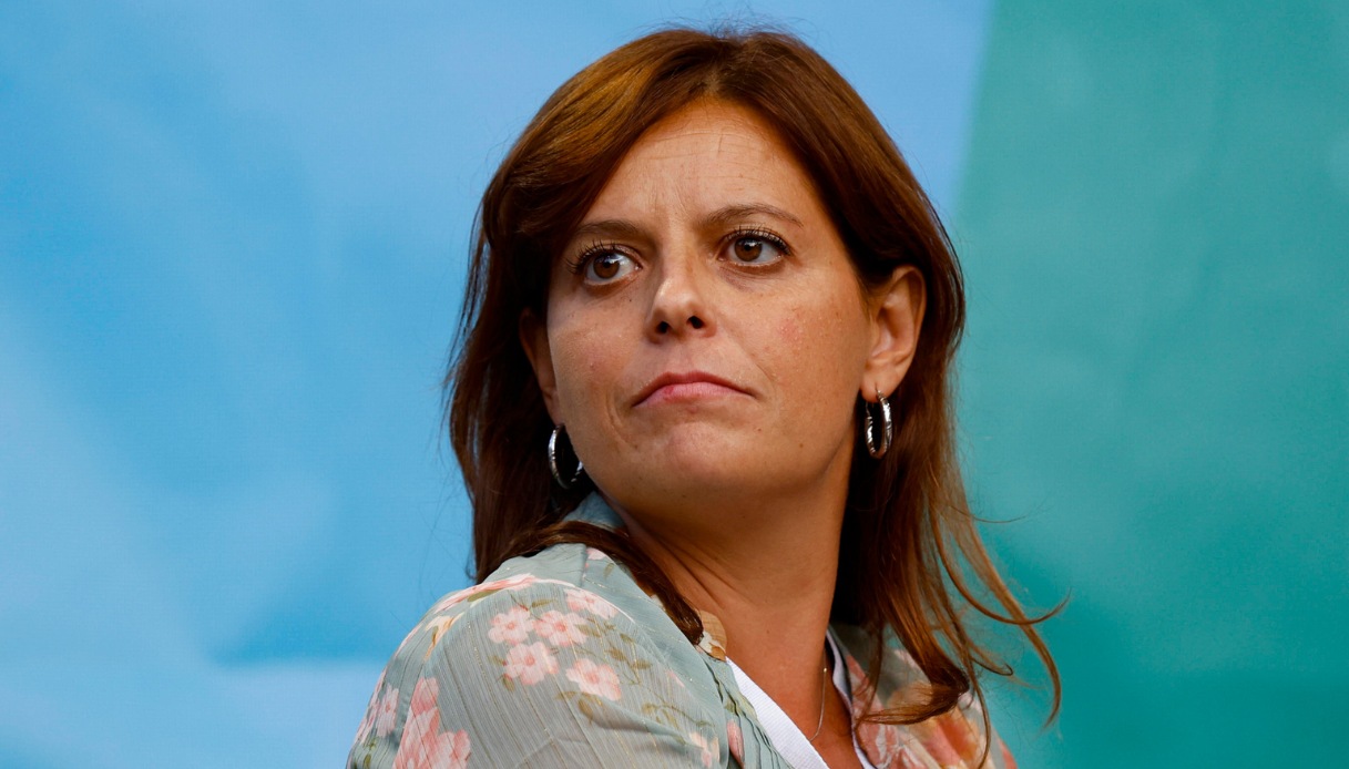 https://wips.plug.it/cips/notizie.virgilio.it/cms/2025/09/immunita-ilaria-salis.jpg